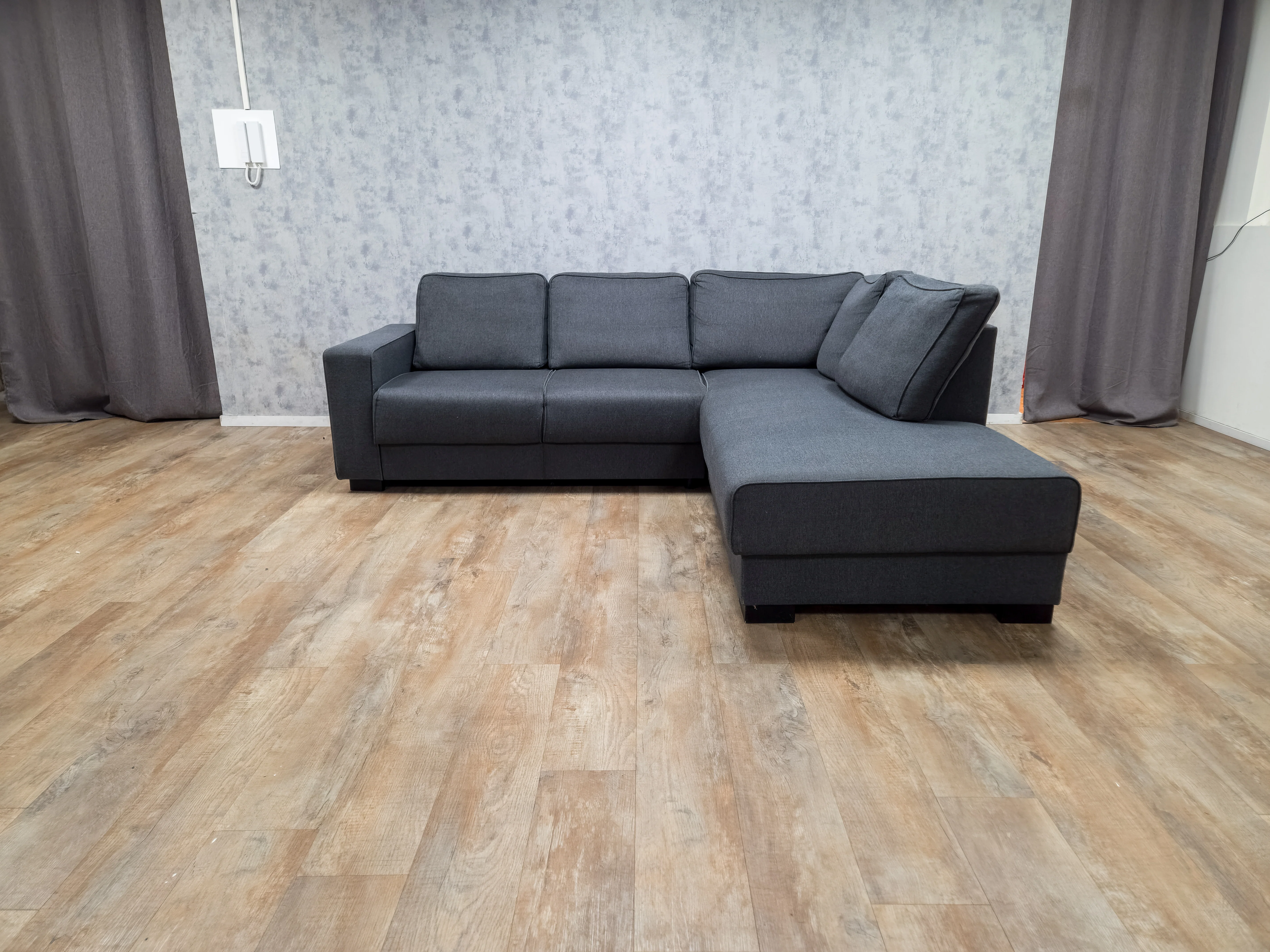 Antraciet Rechter Hoekbank van WOOD – 2e Hands
